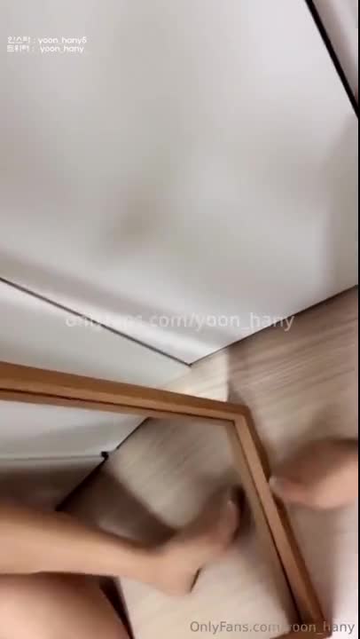 집에서 노팬티로 지내요~얼공허니 썸네일