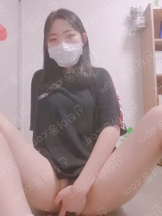어린 노예녀 이수빈 – 주소 계좌 등 채팅내용 일부포함 썸네일