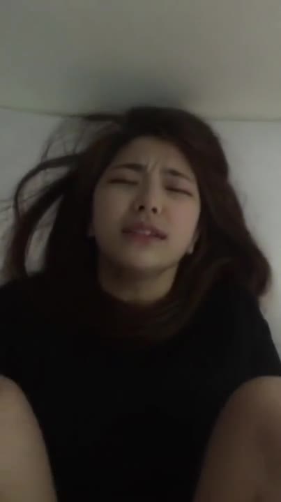 두번이상 보게되는 야한커플 썸네일